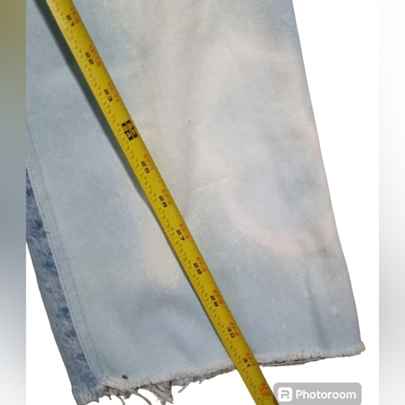 Good American 90s Two Tone Busted Knee Relaxed Fit High Waist Size 8/29 - Picture 7 of 11